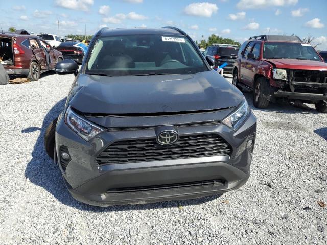 2T3W1RFVXKC032615 - 2019 TOYOTA RAV4 XLE Сұр фото 5