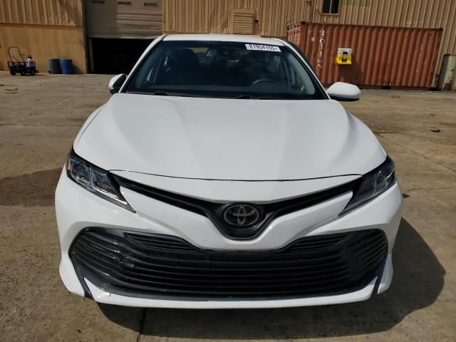 4T1C11AK6LU360494 - 2020 TOYOTA CAMRY LE WHITE photo 5