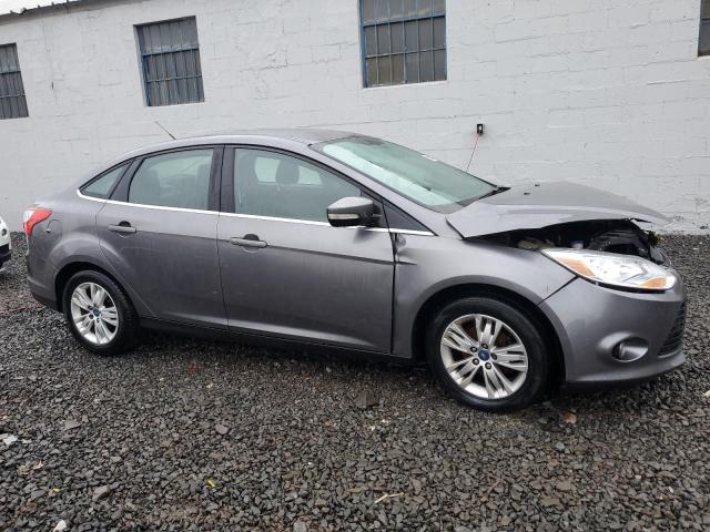 1FAHP3H24CL140387 - 2012 FORD FOCUS SEL GRAY photo 4