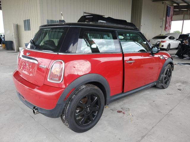 WMWMF3C59ATZ67258 - 2010 MINI COOPER RED photo 3