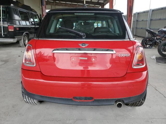 WMWMF3C59ATZ67258 - 2010 MINI COOPER RED photo 6