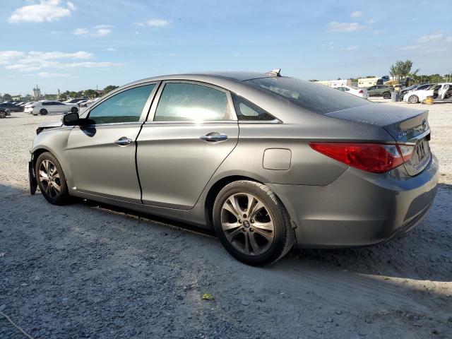 5NPEC4AC4DH660175 - 2013 HYUNDAI SONATA SE Сұр фото 2