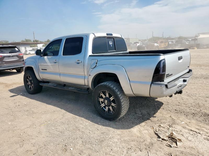 5TFLU4EN4DX074600 - 2013 TOYOTA TACOMA DOUBLE CAB 银色 照片 2