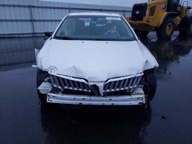 3LNHL2GC3CR824015 - 2012 LINCOLN MKZ WHITE photo 5