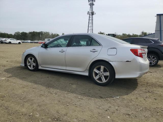 4T1BF1FK8CU188152 - 2012 TOYOTA CAMRY BASE SILVER photo 2
