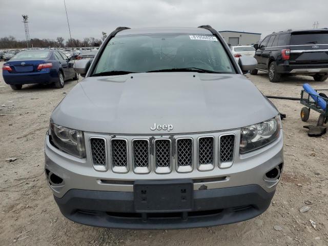 1C4NJCEAXGD769288 - 2016 JEEP COMPASS LATITUDE SILVER photo 5