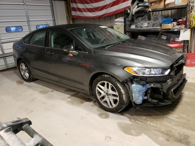 1FA6P0H72G5133921 - 2016 FORD FUSION SE CHARCOAL photo 4