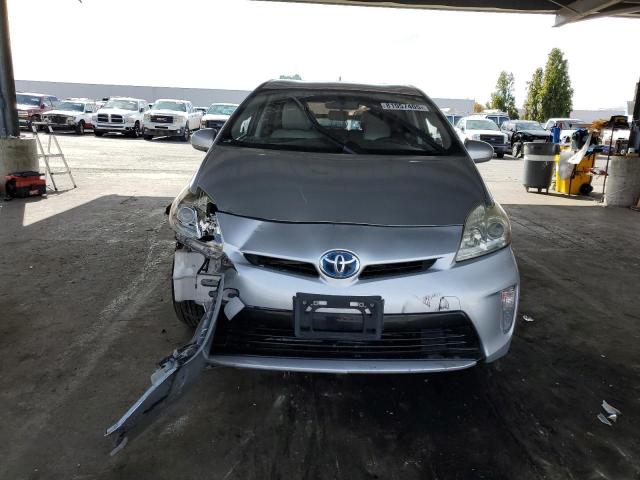 JTDKN3DU3D5670899 - 2013 TOYOTA PRIUS SILVER photo 5
