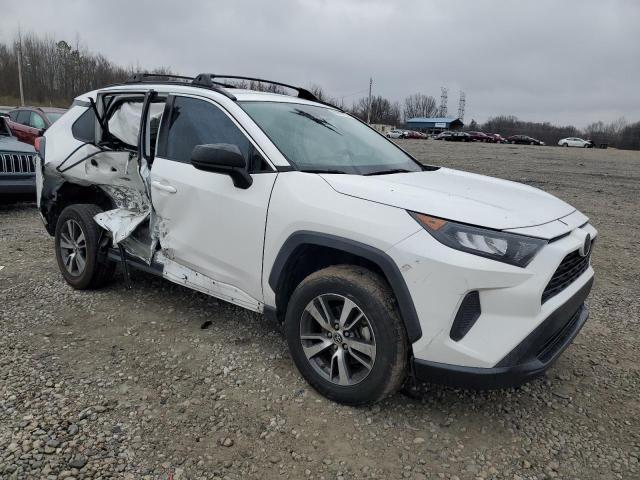 2T3H1RFV2KW038951 - 2019 TOYOTA RAV4 LE WHITE photo 4