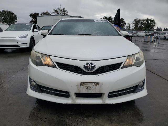 4T1BF1FK0CU621950 - 2012 TOYOTA CAMRY BASE 白色 照片 5
