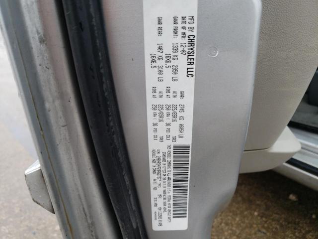 2A8HR54P28R687277 - 2008 CHRYSLER TOWN & COU TOURING SILVER photo 13