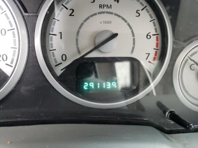 2A8HR54P28R687277 - 2008 CHRYSLER TOWN & COU TOURING SILVER photo 9