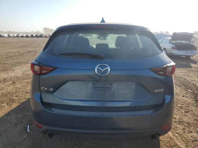 JM3KFABM1J1419832 - 2018 MAZDA CX-5 SPORT Blau Foto 6