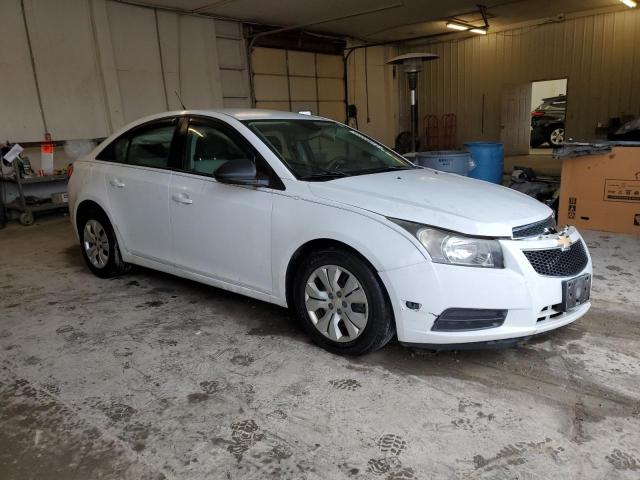 1G1PA5SH2D7232908 - 2013 CHEVROLET CRUZE LS WHITE photo 4