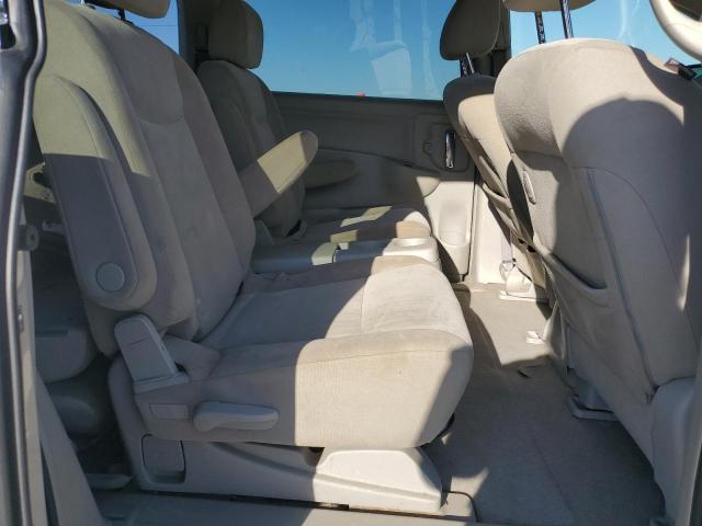 JN8AE2KP9F9132680 - 2015 NISSAN QUEST S ვერცხლისფერი ფოტო 11