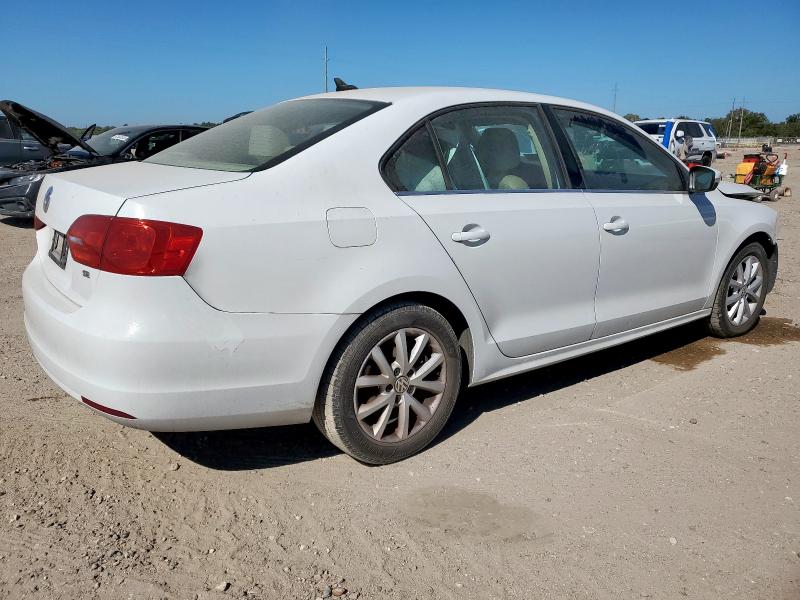 3VWD07AJ9EM437806 - 2014 VOLKSWAGEN JETTA SE WHITE photo 3