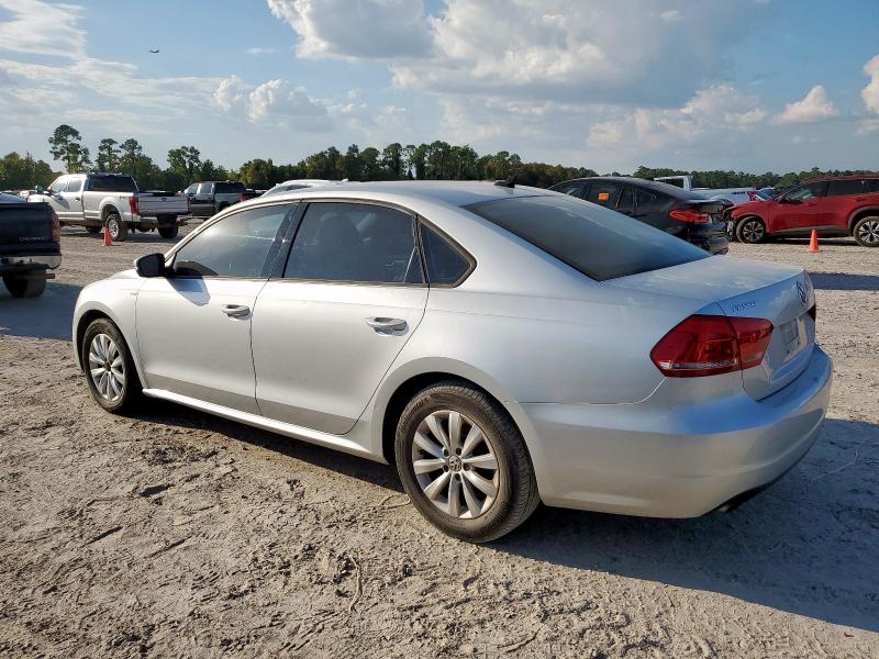 1VWAT7A32FC075607 - 2015 VOLKSWAGEN PASSAT S Күміс фото 2