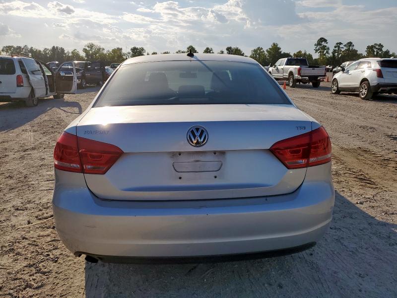 1VWAT7A32FC075607 - 2015 VOLKSWAGEN PASSAT S Күміс фото 6