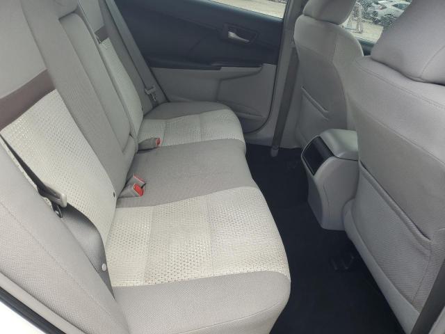 4T1BF1FK6CU523456 - 2012 TOYOTA CAMRY BASE WHITE photo 10