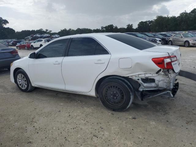 4T1BF1FK6CU523456 - 2012 TOYOTA CAMRY BASE WHITE photo 2