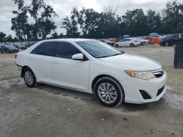4T1BF1FK6CU523456 - 2012 TOYOTA CAMRY BASE WHITE photo 4