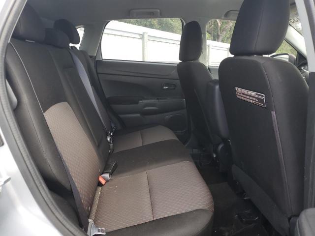 JA4AP3AU1HZ032234 - 2017 MITSUBISHI OUTLANDER SPORT ES Серебристый фото 11