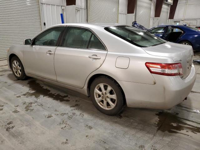 4T4BF3EK8BR103957 - 2011 TOYOTA CAMRY BASE SILVER photo 2