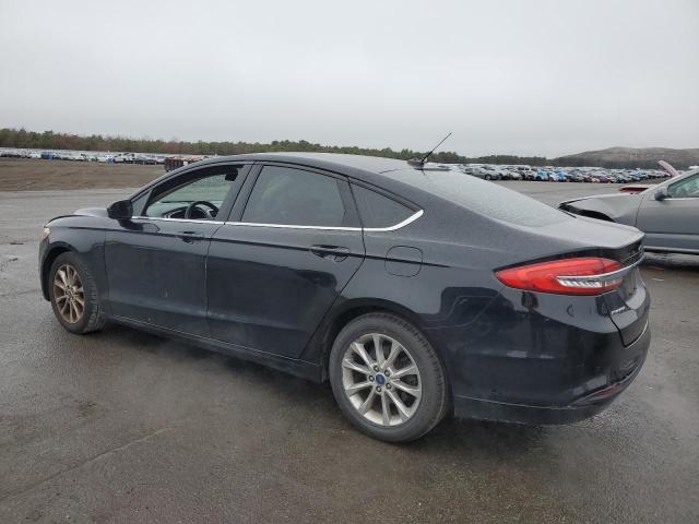 3FA6P0HD4HR305516 - 2017 FORD FUSION SE BLACK photo 2