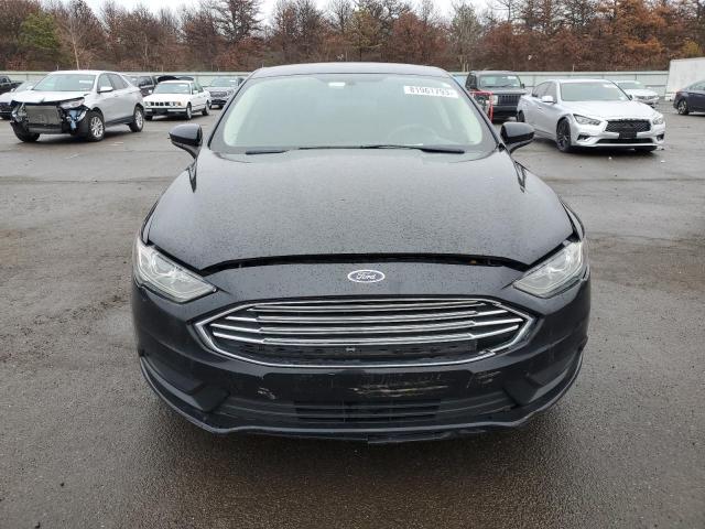 3FA6P0HD4HR305516 - 2017 FORD FUSION SE BLACK photo 5