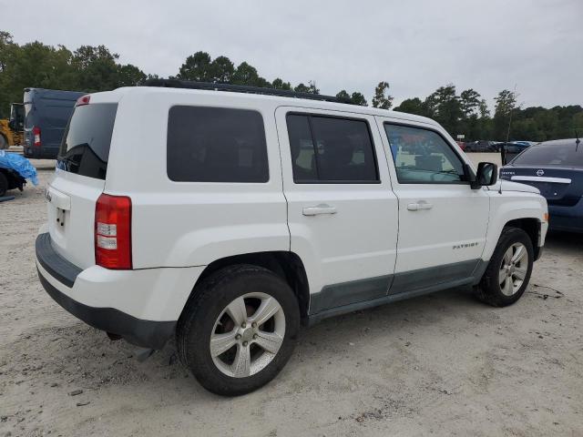 1C4NJPBB7CD507565 - 2012 JEEP PATRIOT SPORT WHITE photo 3