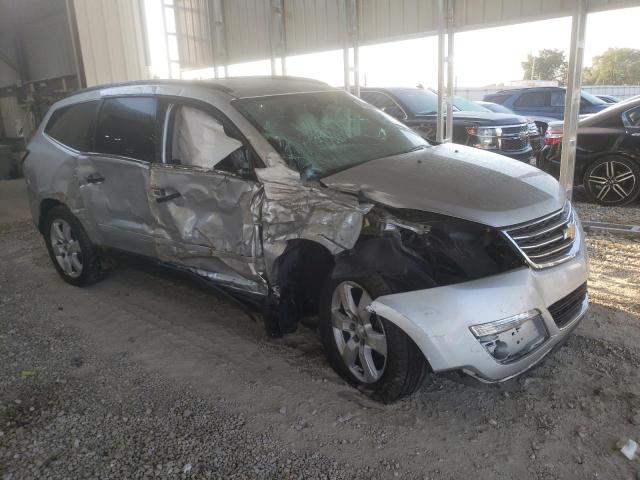 1GNKRGKD7HJ354568 - 2017 CHEVROLET TRAVERSE LT ვერცხლისფერი ფოტო 4