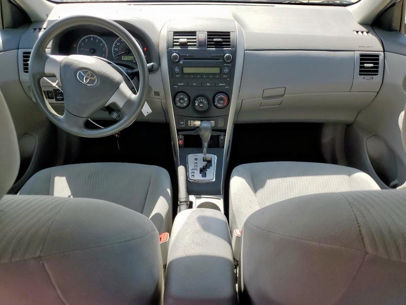 1NXBU4EE8AZ308502 - 2010 TOYOTA COROLLA BASE Сріблястий фото 8