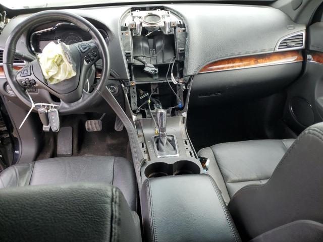 2LMHJ5NK3JBL02423 - 2018 LINCOLN MKT Noir photo 4