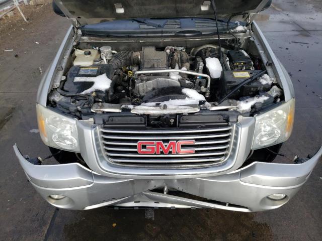 1GKDT13S262108701 - 2006 GMC ENVOY SILVER photo 12