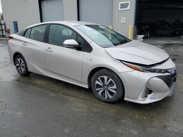 JTDKARFP3K3109942 - 2019 TOYOTA PRIUS PRIM SILVER photo 4