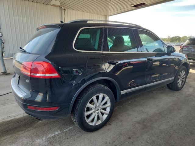 WVGEF9BP2CD007172 - 2012 VOLKSWAGEN TOUAREG V6 Schwarz Foto 3