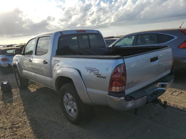 5TEJU62N06Z314678 - 2006 TOYOTA TACOMA DOUBLE CAB PRERUNNER SILVER photo 2