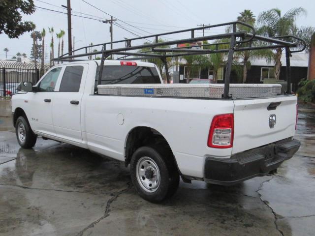 3C6UR4HJ2NG200660 - 2022 RAM 2500 TRADESMAN WHITE photo 4