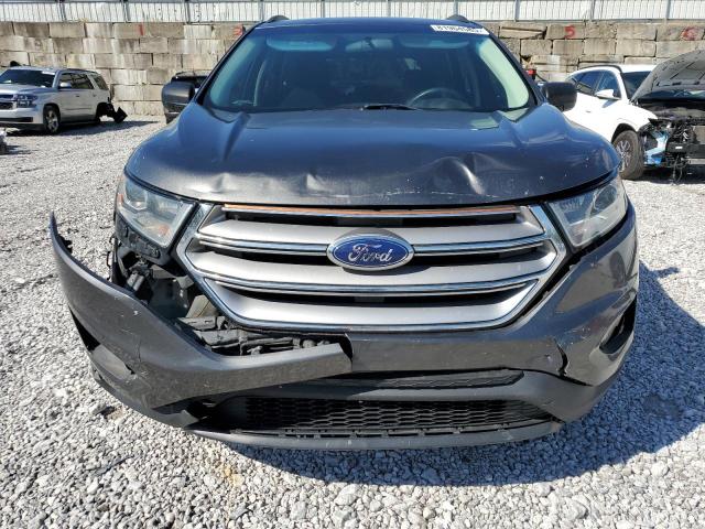 2FMPK3G95JBC21006 - 2018 FORD EDGE SE ნაცრისფერი ფოტო 5