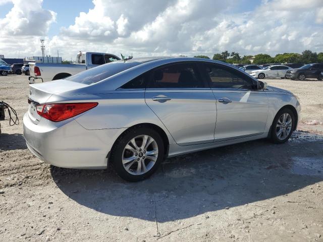 5NPEC4AC8CH354479 - 2012 HYUNDAI SONATA SE Argent photo 3