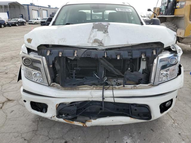 1N6AA1E60HN535653 - 2017 NISSAN TITAN SV WHITE photo 5