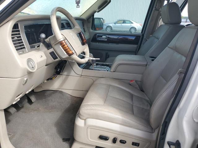 5LMFU28578LJ01579 - 2008 LINCOLN NAVIGATOR WHITE photo 7