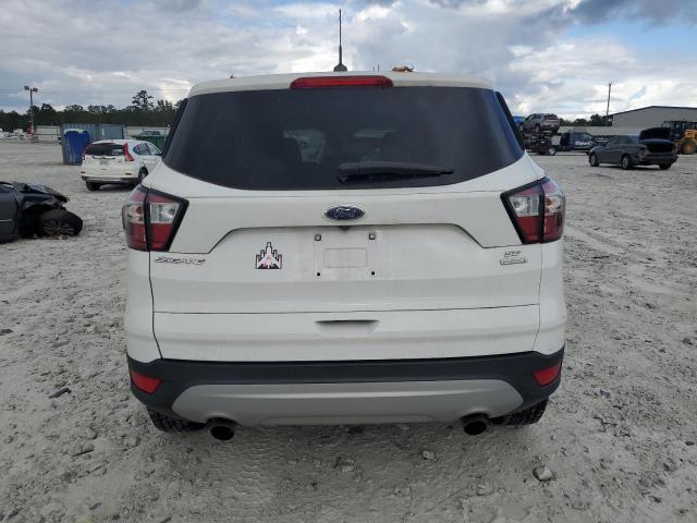 1FMCU0GD7HUD94526 - 2017 FORD ESCAPE SE Biały zdjęcie 6