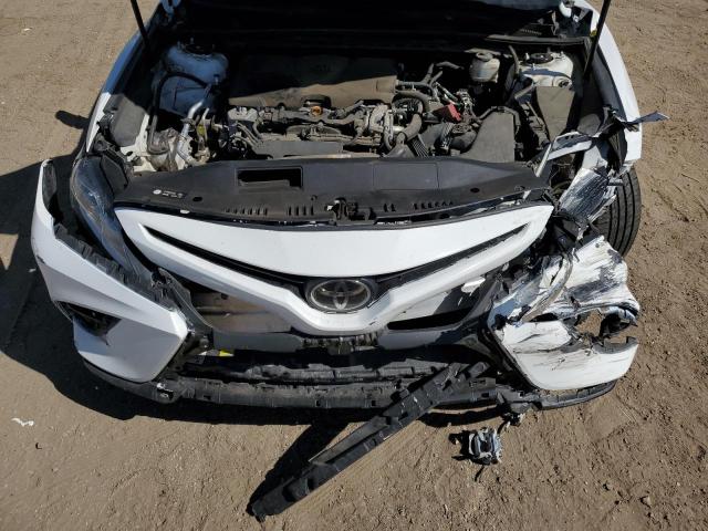 4T1B11HK1KU751052 - 2019 TOYOTA CAMRY L WHITE photo 11