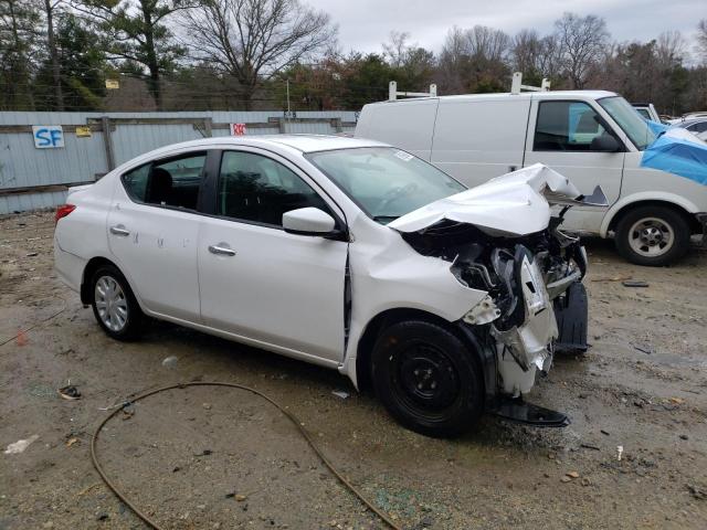 3N1CN7AP3JL883621 - 2018 NISSAN VERSA S WHITE photo 4