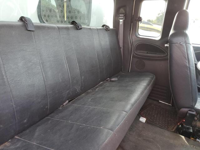 3B7KC23Z92M269720 - 2002 DODGE RAM 2500 WHITE photo 10