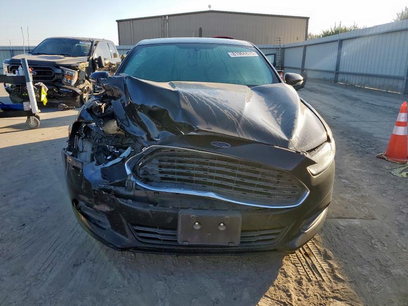 1FA6P0H75G5133881 - 2016 FORD FUSION SE BLACK photo 5