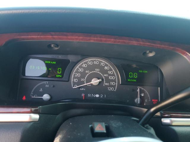 1LNHM81W04Y619127 - 2004 LINCOLN TOWN CAR EXECUTIVE Чорний фото 9