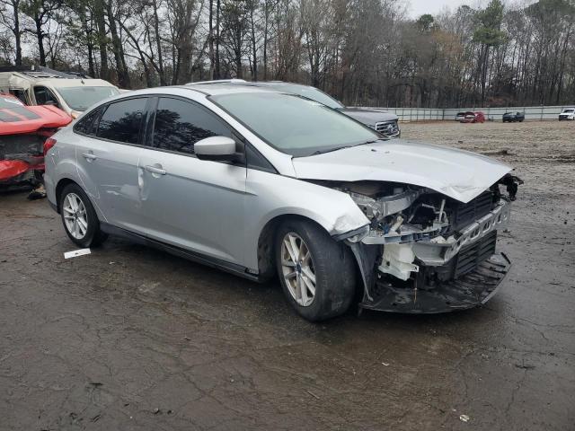 1FADP3F27JL329405 - 2018 FORD FOCUS SE SILVER photo 4