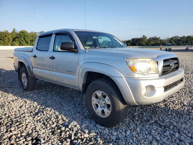 3TMJU62N97M034384 - 2007 TOYOTA TACOMA DOUBLE CAB PRERUNNER SILVER photo 4